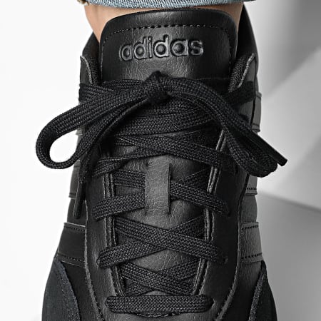 Adidas Sportswear - Baskets Barreda JR1321 Core Black Grey Six