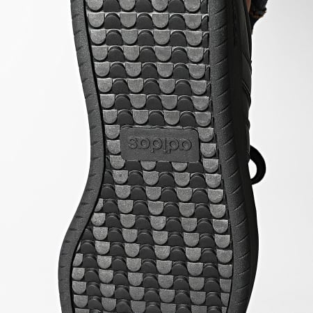 Adidas Sportswear - Baskets Barreda JR1321 Core Black Grey Six