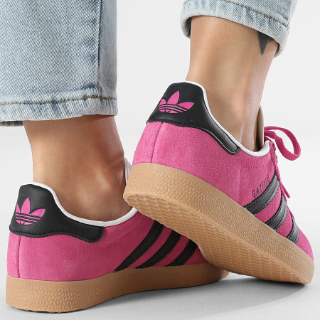 Adidas Originals - Gazelle Zapatillas Mujer JS1382 Semi Lucid Fucsia Core Black Footwear White