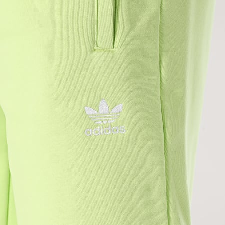 Adidas Originals - Short Jogging Essential JZ3581 Vert Fluo