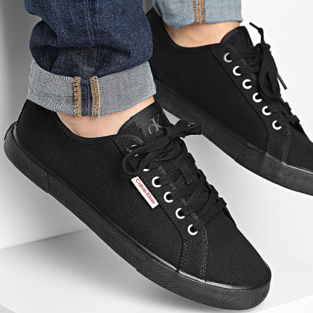 Baskets Essential Vulc Low MG Canvas 1301 Triple Black