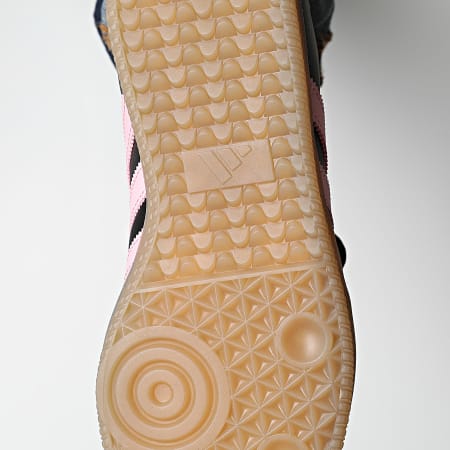 Adidas Sportswear - Baskets Samba Messi JP7845 Core Black Gold Metallic Gum 4