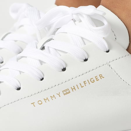 Tommy Hilfiger - Baskets Femme Essential Platform Court 8756 White Gold