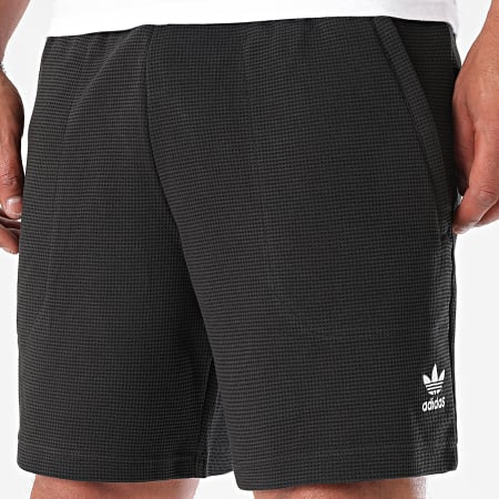 Adidas Originals - Short Jogging Essential Waffle KA7764 Noir