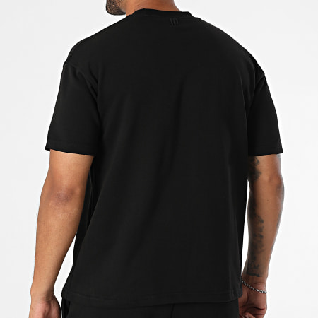 Classic Series - 109 Conjunto de camiseta negra y pantalón de chándal