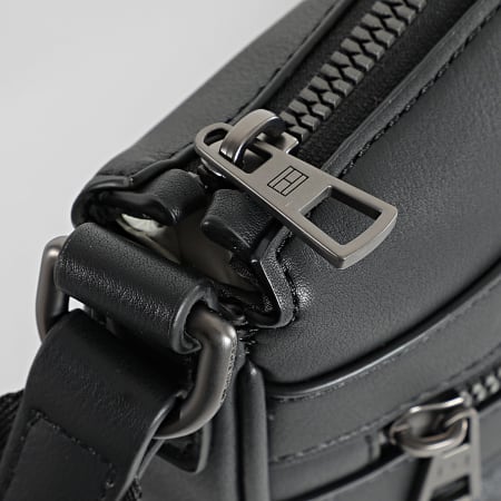 Tommy Hilfiger - Sacoche Monogram Crossbody 3577 Noir