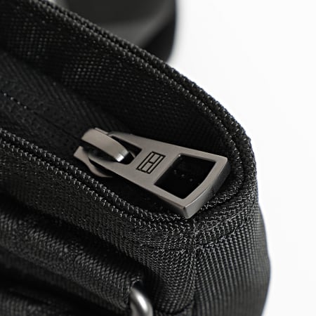 Tommy Hilfiger - Sacoche Nylon Travel Mini Crossover 3473 Noir