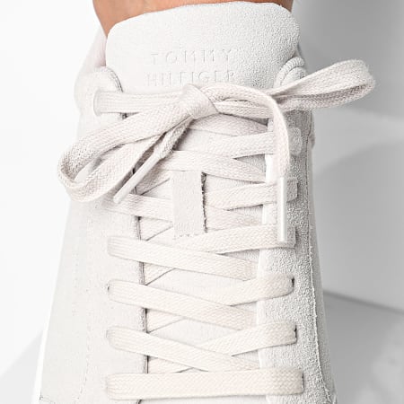Tommy Hilfiger - Baskets TH Court Summer Suede 5517 Grey Whisper