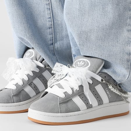 Adidas Originals - Baskets Femme Campus 00s HQ6507 Grey Three Footwear White x Superlaced SuperJewels