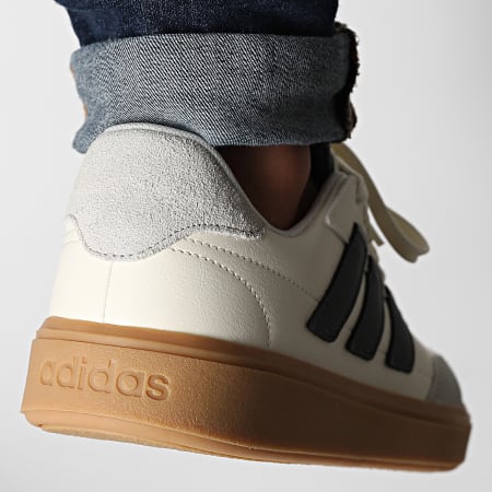 Adidas Sportswear - Baskets Courtblock JQ8213 Off White Grey Six Wonder Alu