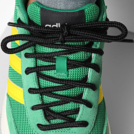 Adidas Sportswear - Baskets Run 70s 2.0 JR8631 Green Yellow Off White