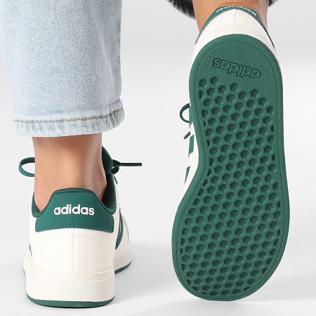 Adidas Sportswear - Baskets Femme Grand Court 2.0 K JQ0704 Off White Core Green Core Black