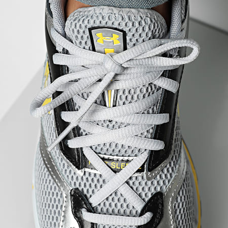 Under Armour - Baskets UA HOVR Apparition 3027595 Grey Black