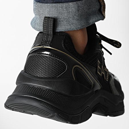 EA7 Emporio Armani - X8X249-XK446 Zapatillas Triple Negro Oro