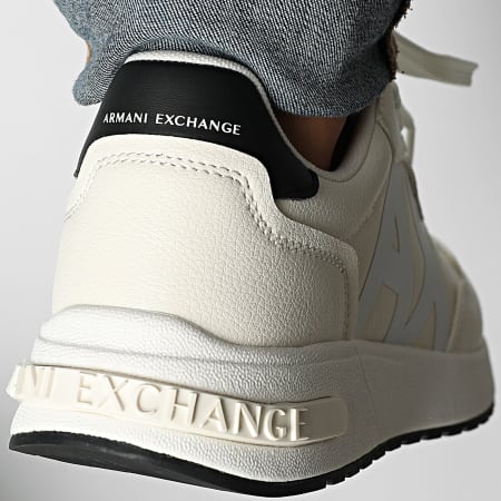 Armani Exchange - Baskets XM001683 Off White Black