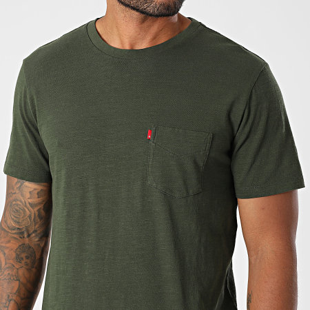 Levi's - Tee Shirt Poche 19342 Vert Kaki Foncé