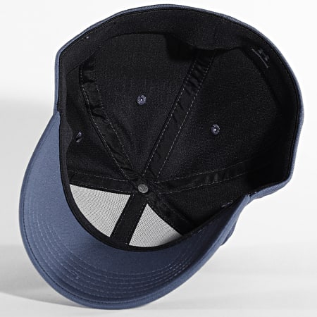 Under Armour - Casquette Fitted 1376700 Gris Anthracite