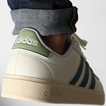 Adidas Sportswear - Baskets Grand Court 2.0 JS1736 Off White Core Green Tent Green