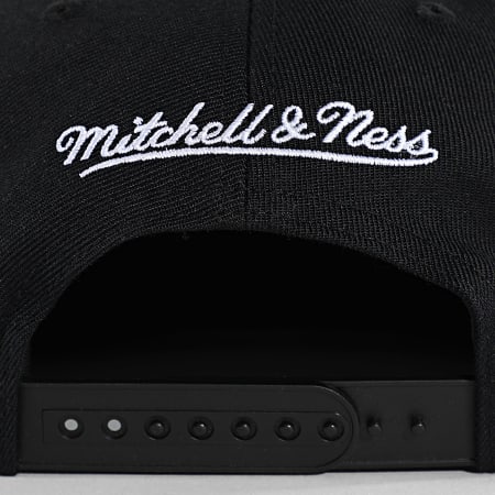 Mitchell and Ness - Casquette Snapback San Antonio Spurs HHSS3256-SAS Noir