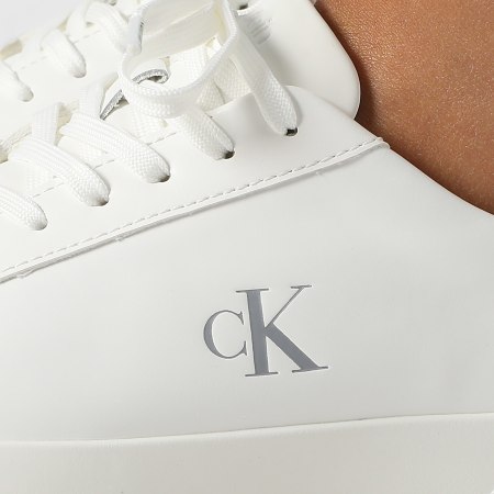 Calvin Klein - Mujer Low Pro Cups Piel 2823 Zapatillas Triple Blanco Brillante