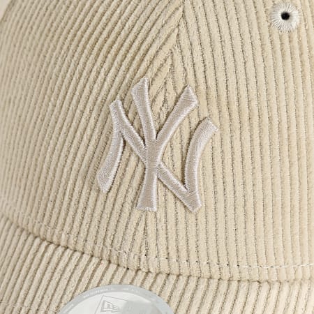 New Era - Casquette Côtelée Femme 9Forty NY New York Yankees 60691355 Beige Clair