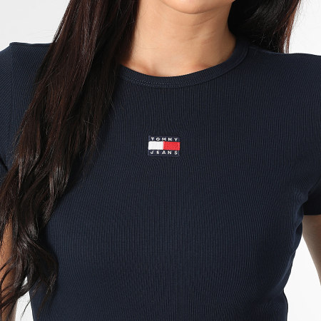 Tommy Jeans - Tee Shirt Slim Femme Badge 7881 Bleu Marine