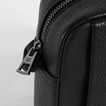 Tommy Hilfiger - Sacoche Central Mini Reporter 3632 Noir