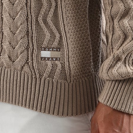 Tommy Jeans - Badge Cable Sweater 2101 Beige