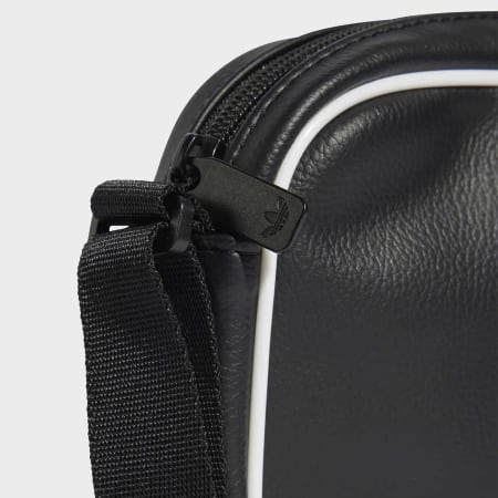Adidas Originals - Bolsa Airliner XS JX0230 Negra