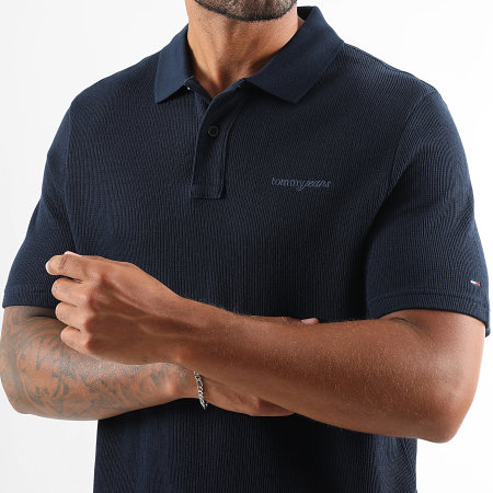 Tommy Jeans - Polo Manches Courtes Waffle Script 2415 Bleu Marine