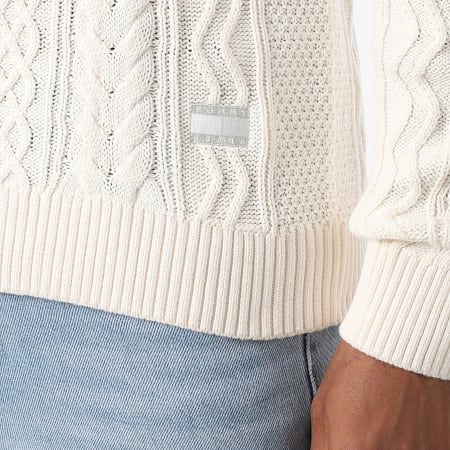 Tommy Jeans - Insignia Cable Sweater 2101 Crudo