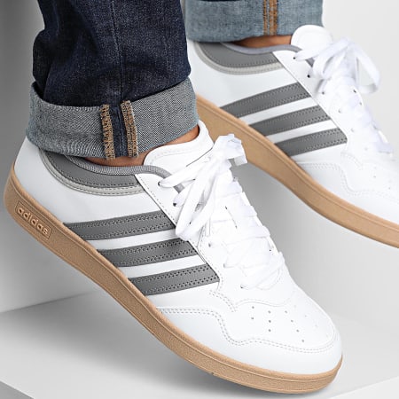 Adidas Sportswear - Baskets Hoops 4.0 JR6709 Footwear White Grey Three Gum 4