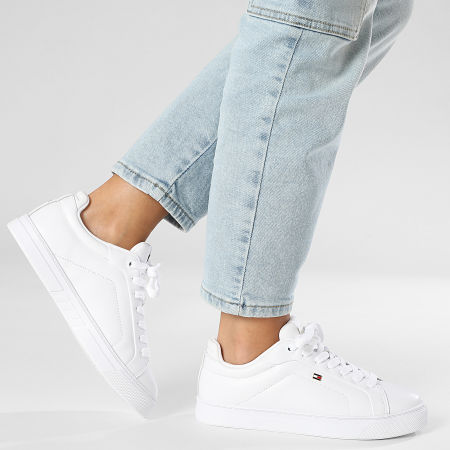 Tommy Hilfiger - Baskets Femme Icon Court Sneaker 8815 White
