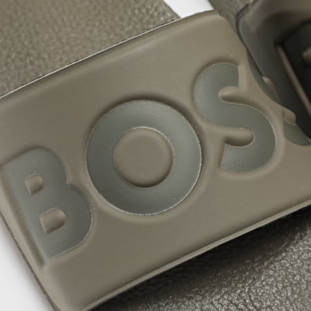 BOSS - Claquettes Aryeh 50536835 Vert Kaki