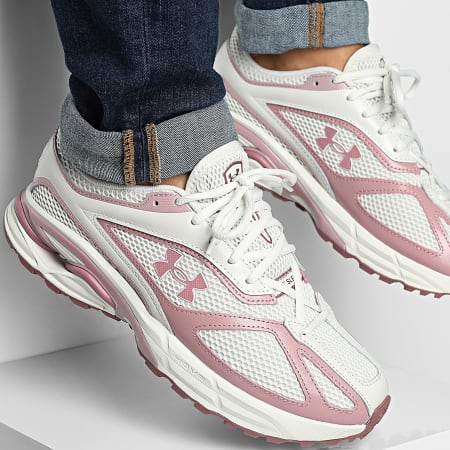 Under Armour - Baskets UA HOVR Apparition 3027595 White Pink
