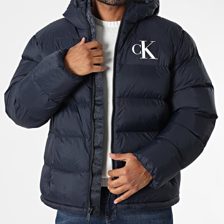 Calvin Klein - Doudoune Capuche Zippée RD528G Bleu Marine