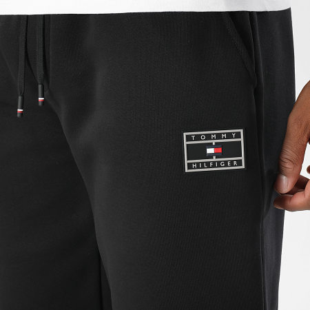 Tommy Hilfiger - Pantalon Jogging Graphic 9824 Noir