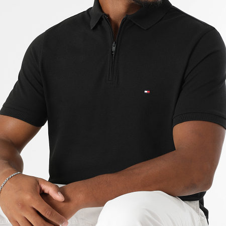 Tommy Hilfiger - Polo Manches Courtes Col Zippé Regular Fit 9825 Noir