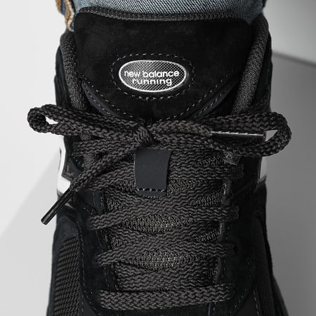 Pennarello Per Riparazione Scarpe Niesel – 20 G, Colore Nero, Per Graffi E Scolorimenti Su Scarpe Da Ginnastica