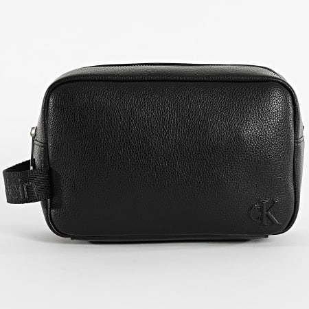 Calvin Klein - Trousse De Toilette Cargo Dopp Kit 090G Noir