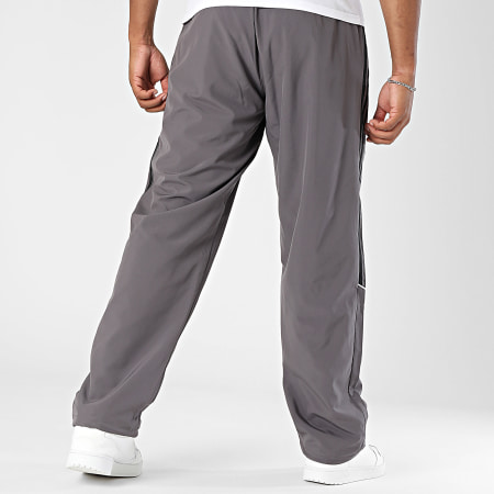 Adidas Sportswear - Pantalon Jogging A Bandes Teamgeist JW5870 Gris Anthracite