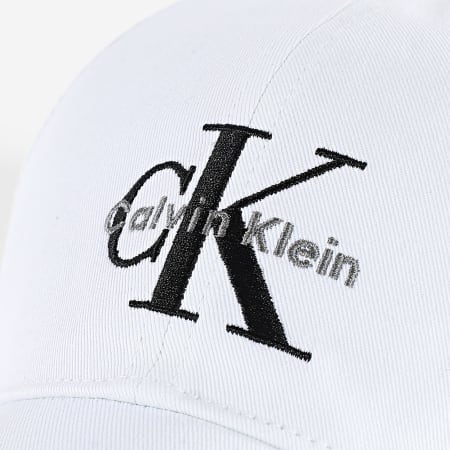 Calvin Klein - Casquette Mono Logo Embroidery 5004 Beige Clair