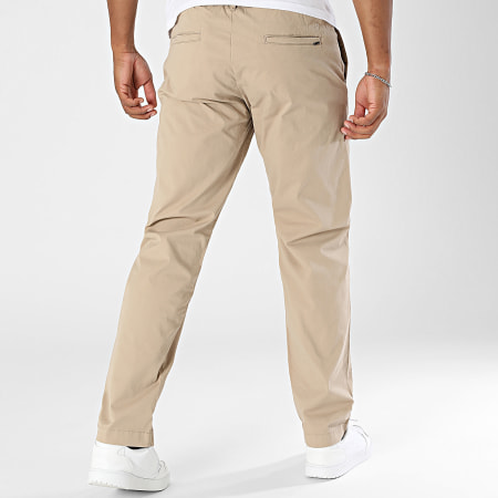 Pantaloni Chino Jack & Jones Tapered Fit - Vita Media, Taglio Affusolato, Tessuto Elastico