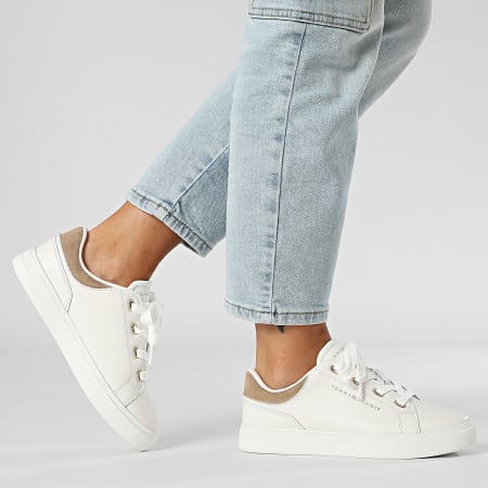 Tommy Hilfiger - Baskets Femme Casual Cupsole Sneaker 8816 Ecru Coastal Taupe