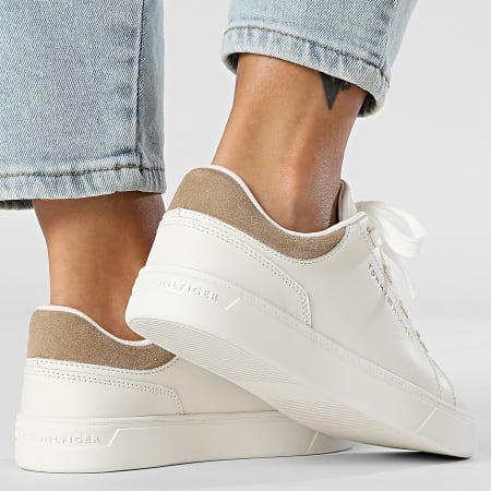 Tommy Hilfiger - Baskets Femme Casual Cupsole Sneaker 8816 Ecru Coastal Taupe