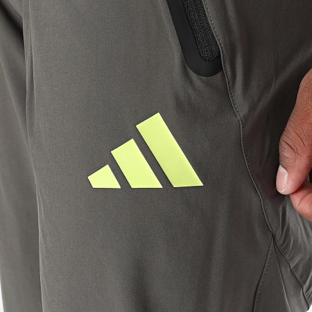 Adidas Sportswear - Pantalon Jogging Regular Fit Real Madrid JV5321 Vert Kaki Jaune