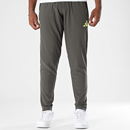 Adidas Sportswear - Pantalon Jogging Regular Fit Real Madrid JV5321 Vert Kaki Jaune