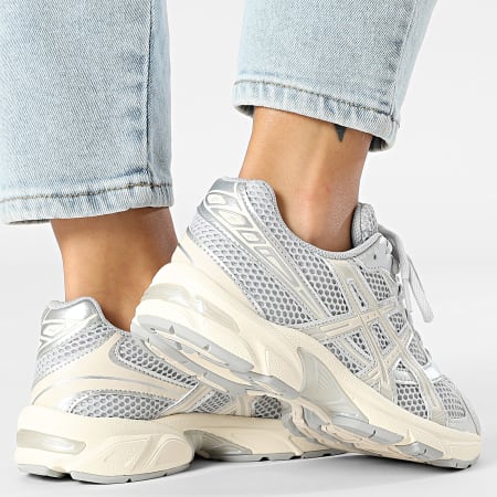 Asics - Baskets Femme Gel 1130 1202A164 Cloud Grey Oatmeal