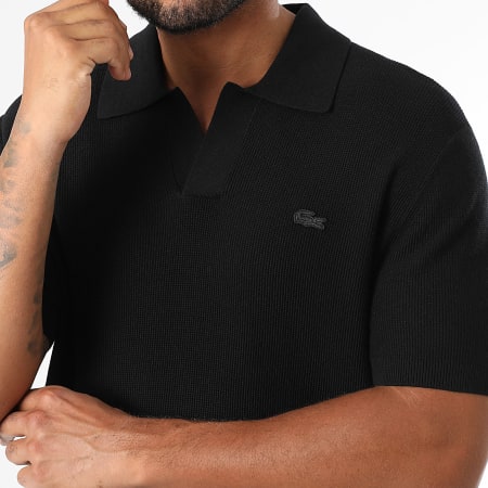 Lacoste - Polo Manches Courtes Col V Regular Fit Logo Brodé Crocodile Ton Sur Ton Noir