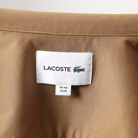 Lacoste - Chaqueta abotonada con logo bordado en cocodrilo camel